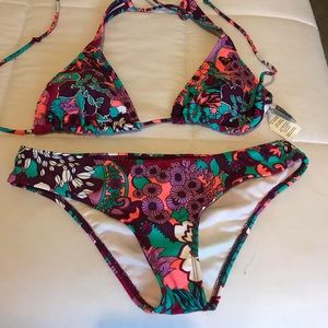 Roxy bikini set